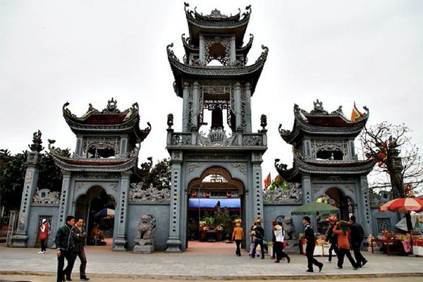 Khu di tích Phủ Dầy