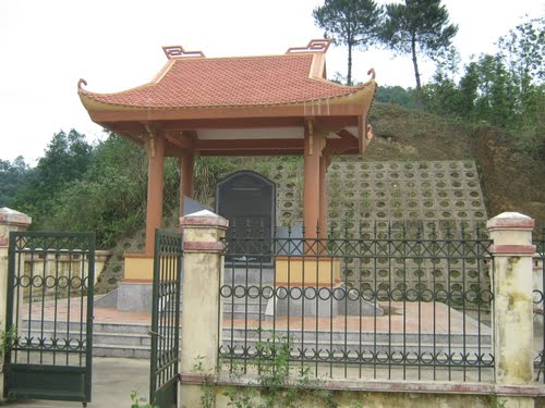 Di tích Chiến thắng Đèo Giàng