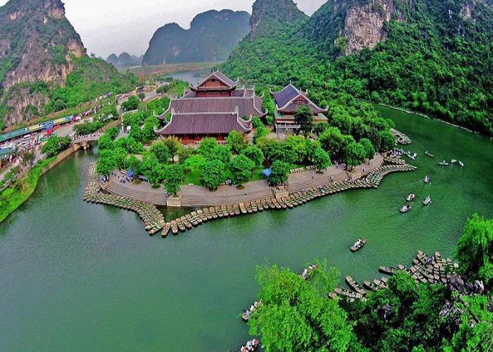 Khu du lịch Tam Cốc địa điểm du lịch nổi tiếng ở Ninh Bình