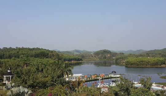 Không gian thiên nhiên bình dị Khu du lịch Hồ Kim Đĩnh.