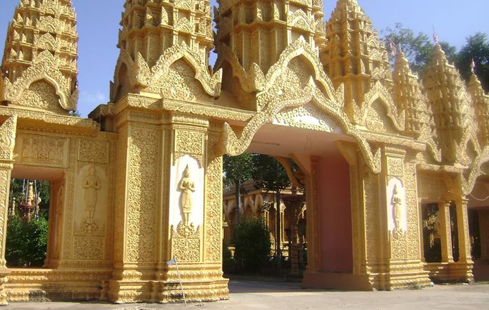 Cổng chùa Cò