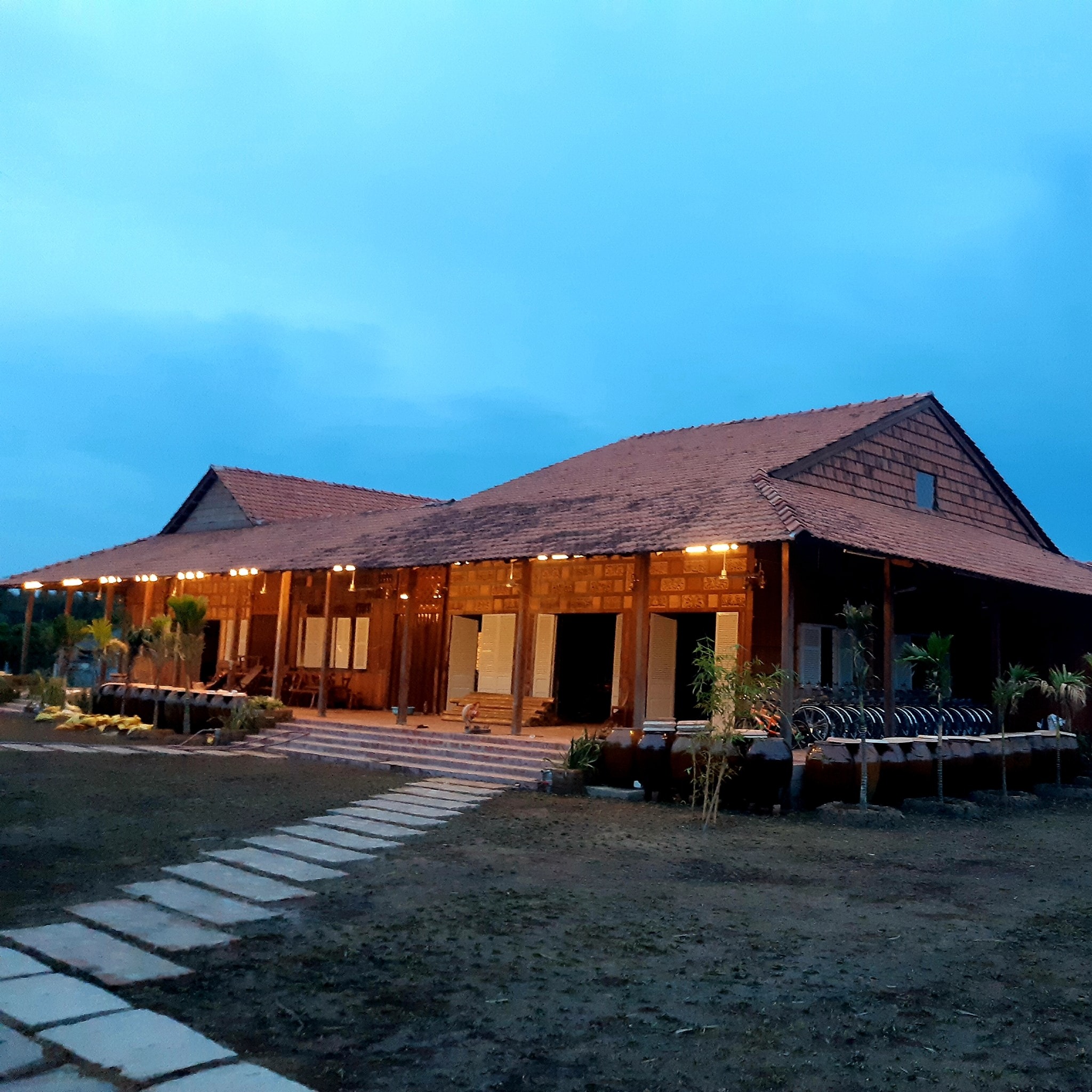 Nông trại du lịch sân chim Vàm Hồ