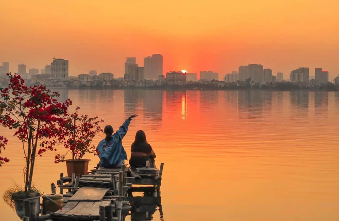 Hoàng hôn trên Hồ Tây đẹp đến  nao lòng