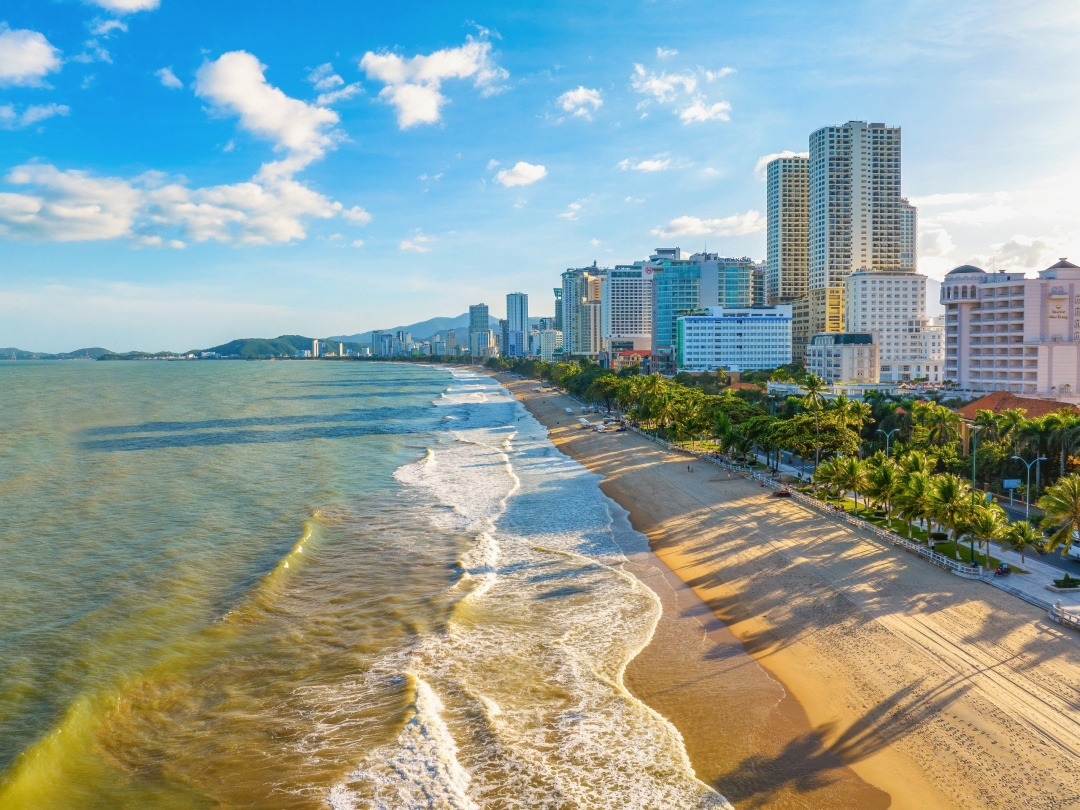 Nha Trang - Thành phố tươi đẹp bên bờ vịnh xanh