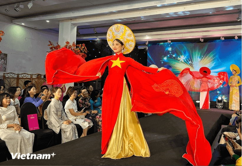 Lễ hội Áo dài Du lịch Hà Nội 2024