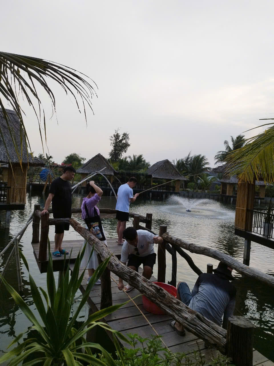 TRẢI NGHIỆM CHỢ ĐỊA PHƯƠNG VÀ LỚP HỌC NẤU ĂN TẠI HỘI AN