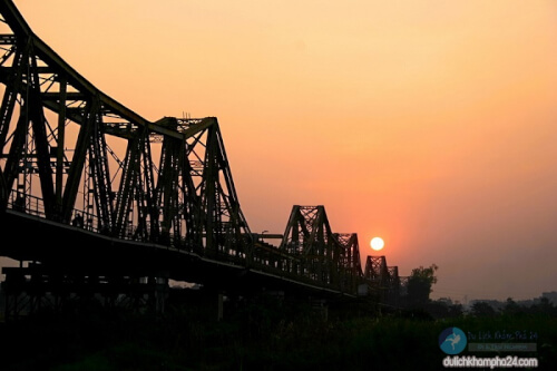 Ngày 1 - TP. HỒ CHÍ MINH - CAO HÙNG (Ăn nhẹ trên máy bay)