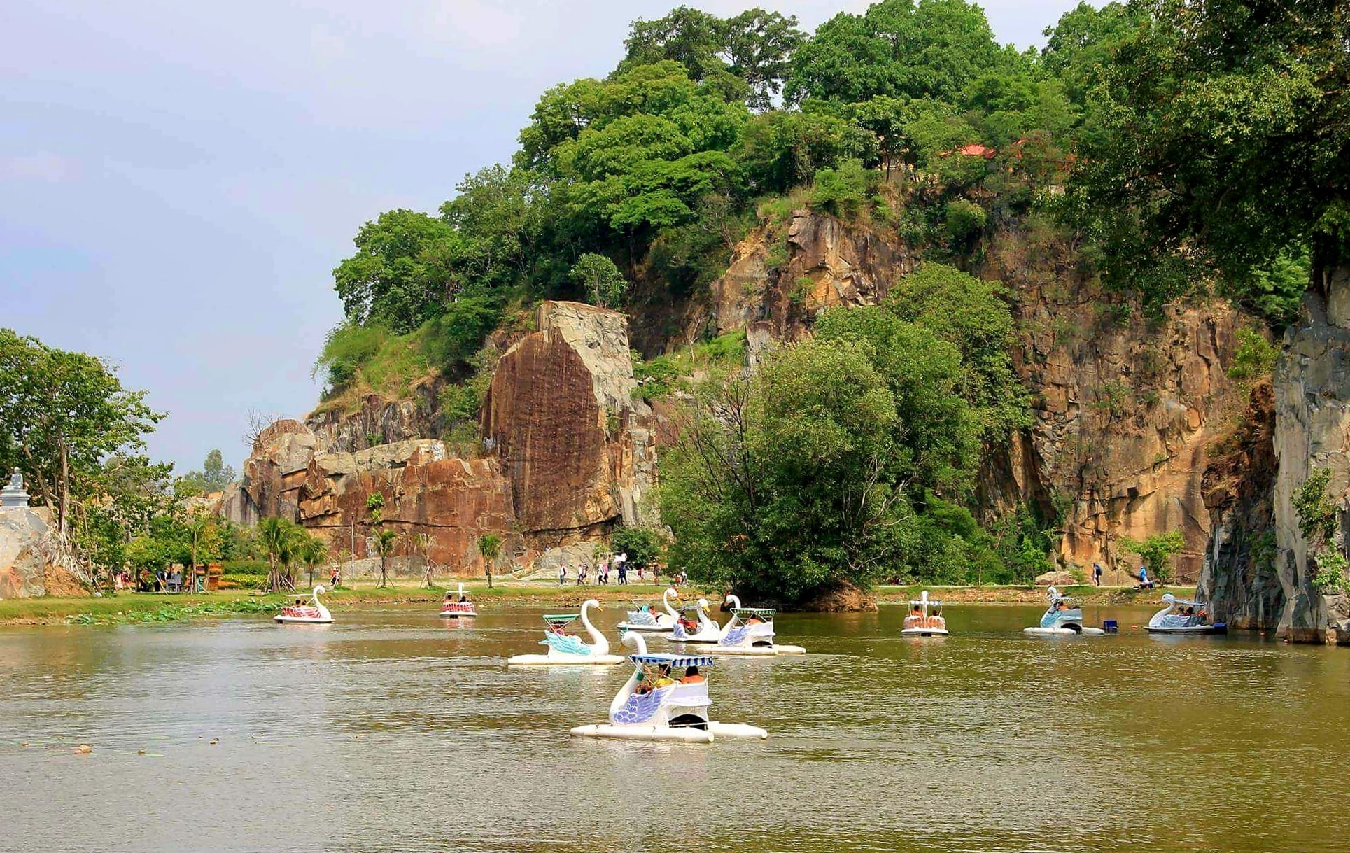 Khám phá khu du lịch Bửu Long