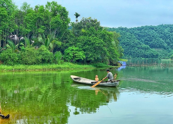 Khung cảnh hữu tình ở Đầm Vân Hội