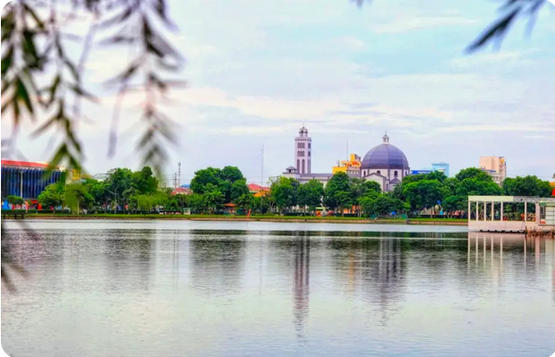 Hồ Vị Xuyên.