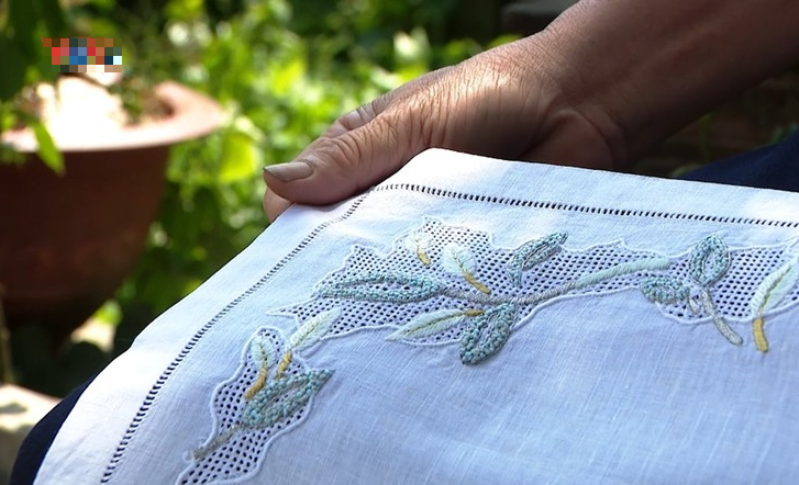 Những sản phẩm thêu ren tại đây rất đa dạng