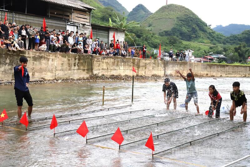 タイ族の魚祭り