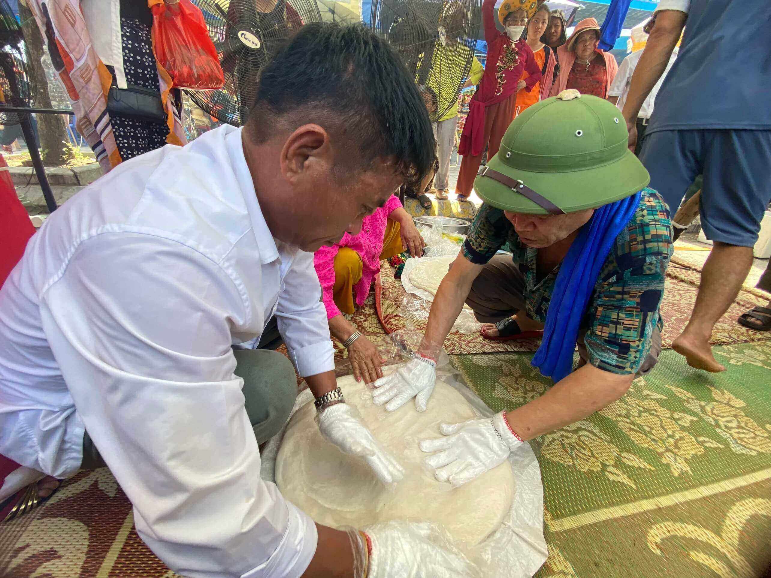 Banh Chung Festival、靴
