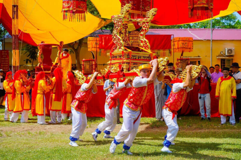 Lễ hội Xa Mã – Rước kiệu Đình Hoàng Châu