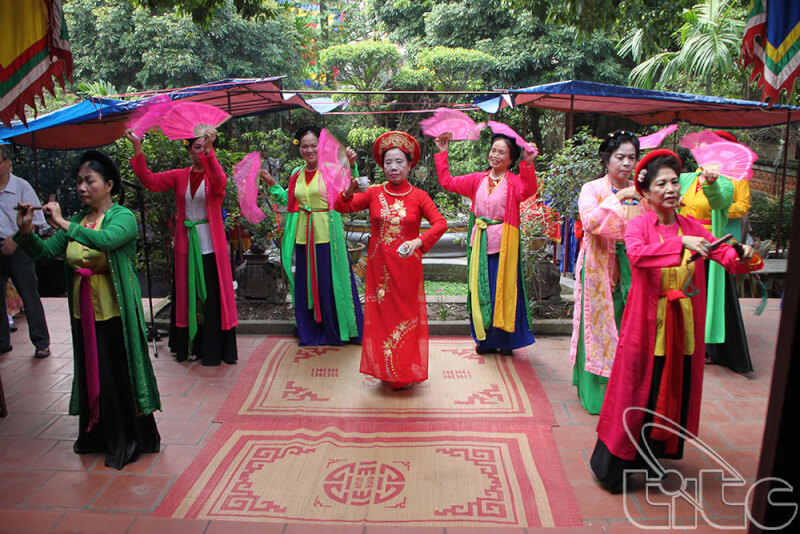 Hội đền Bích Câu