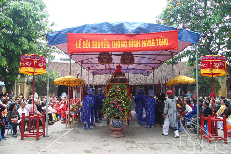 Van Phuc communal house festival