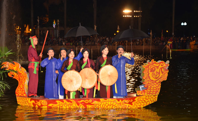 Chương trình Dân ca Quan họ trên thuyền