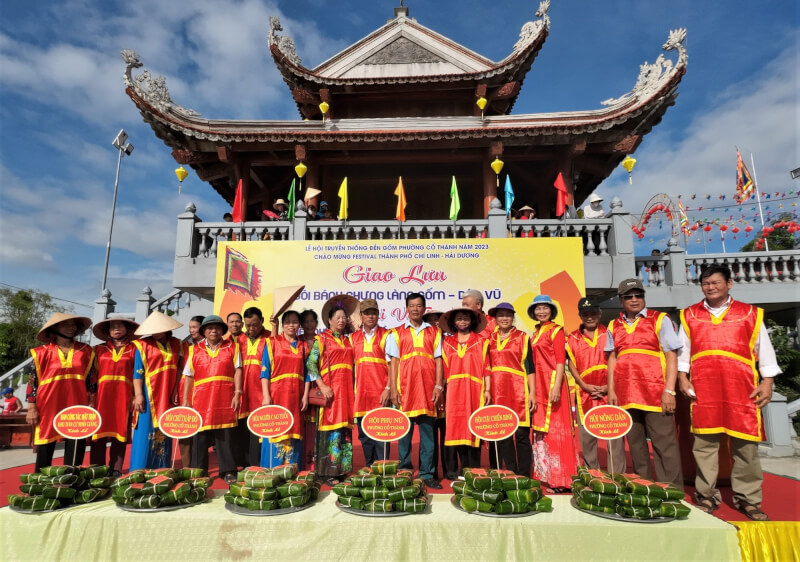 Pottery temple festival