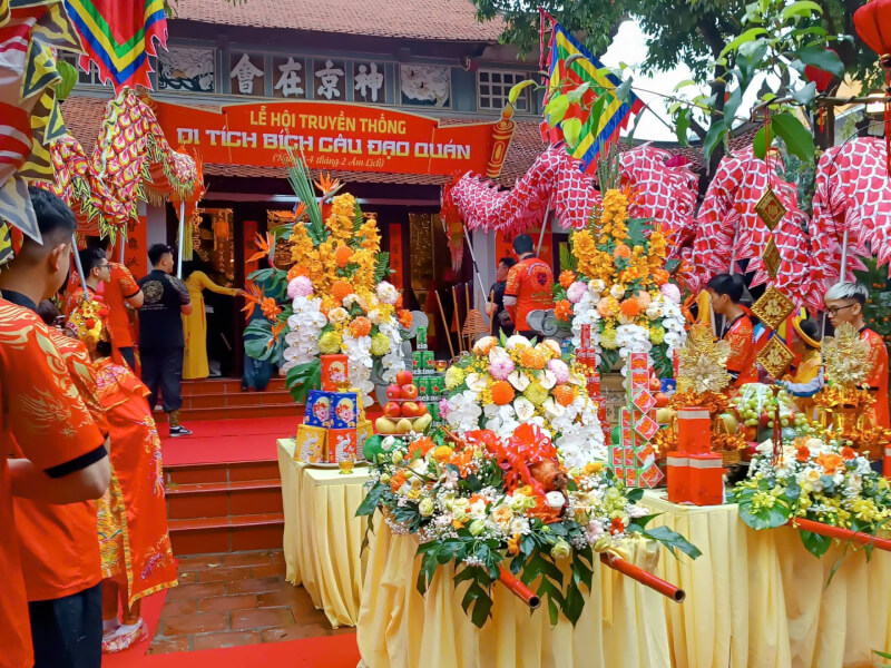 Hội đền Bích Câu