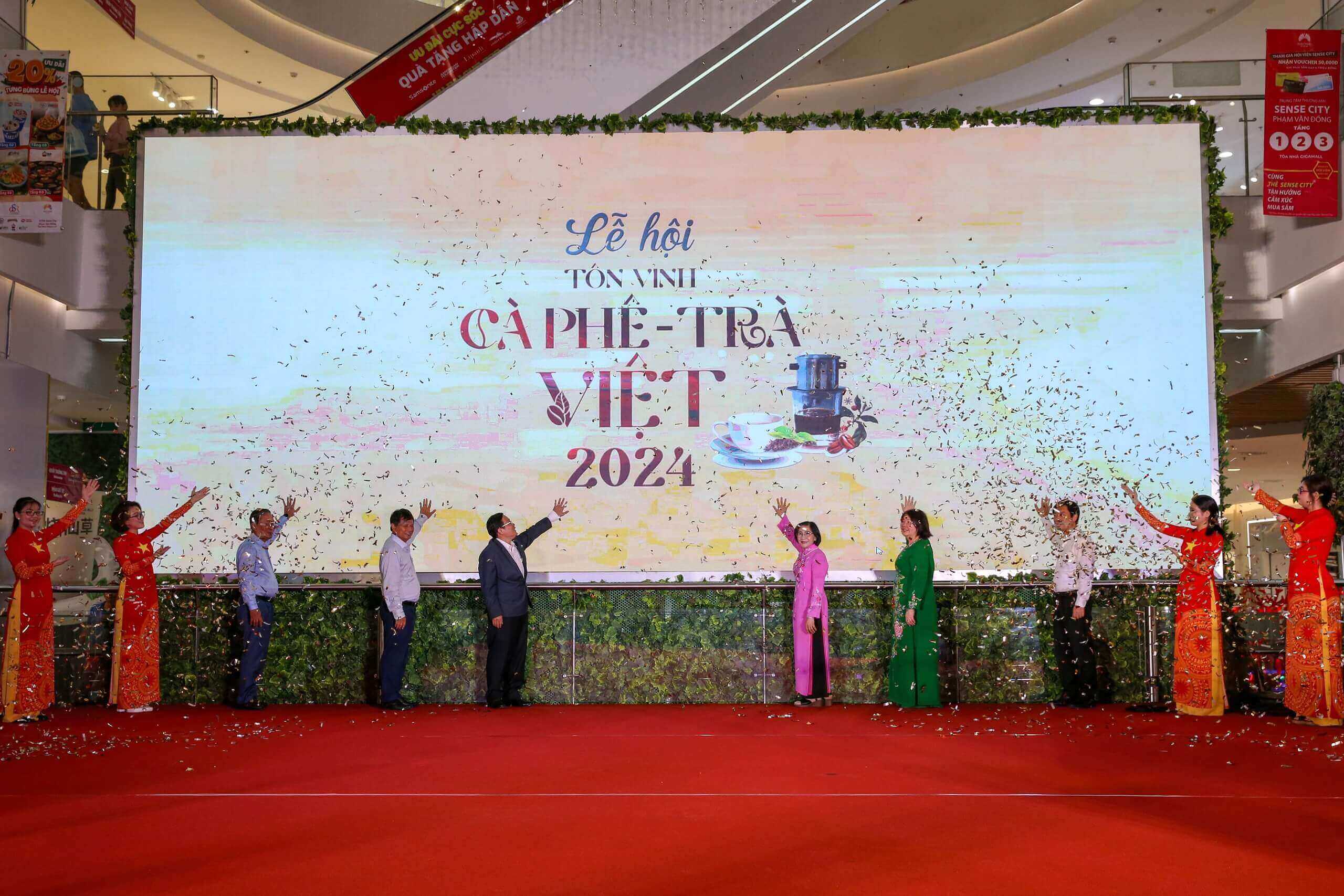 Lễ hội "Tôn vinh cà phê – trà Việt"