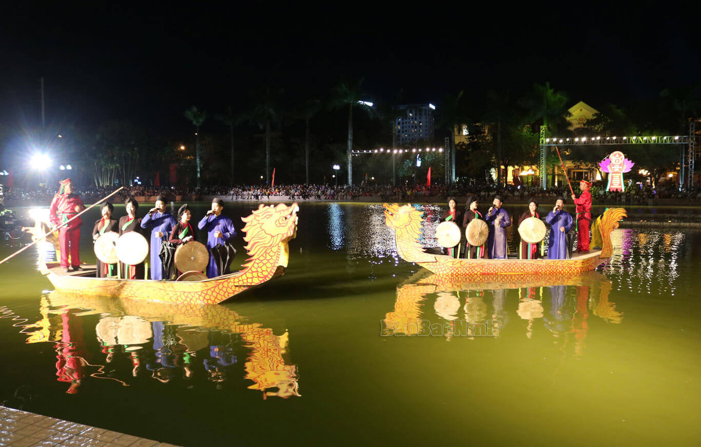 Chương trình Dân ca Quan họ trên thuyền