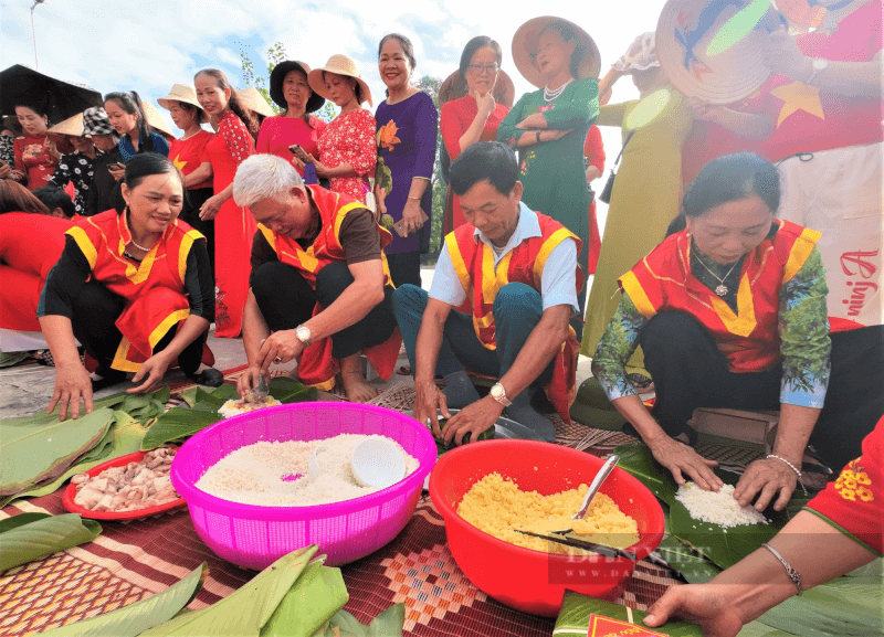 Pottery temple festival