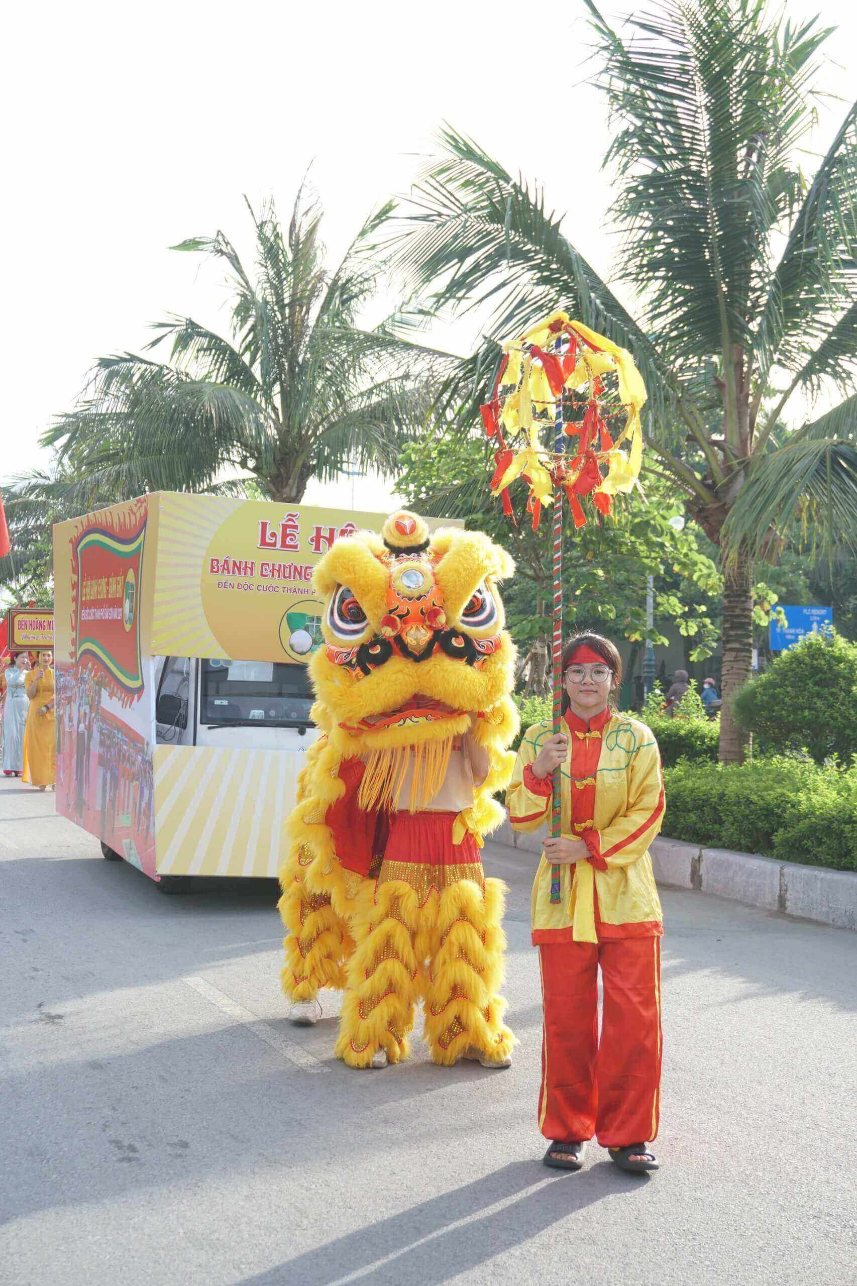 Banh Chung Festival、靴