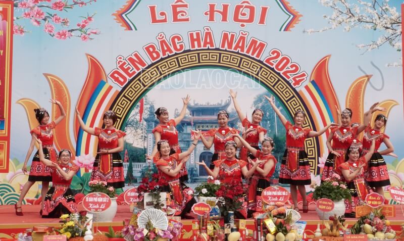 BAC HA神庙节