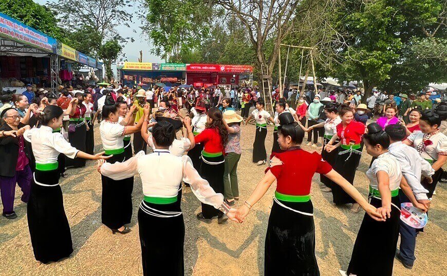 Thanh Ban Phu Festival
