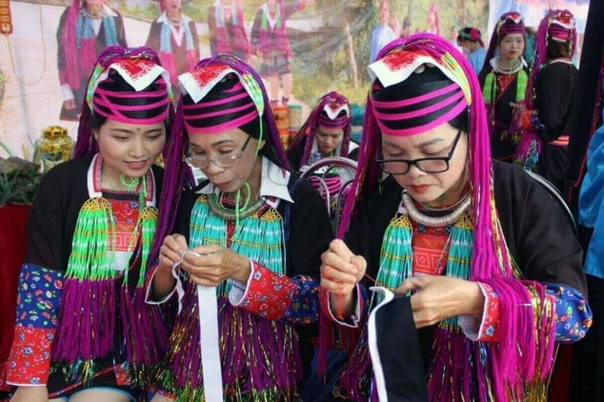 Lễ hội hoa sim biên giới