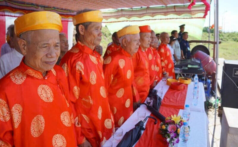 日元杜伊村的传统游泳游泳协会