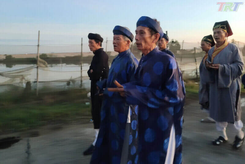 Chuon Village的牺牲仪式