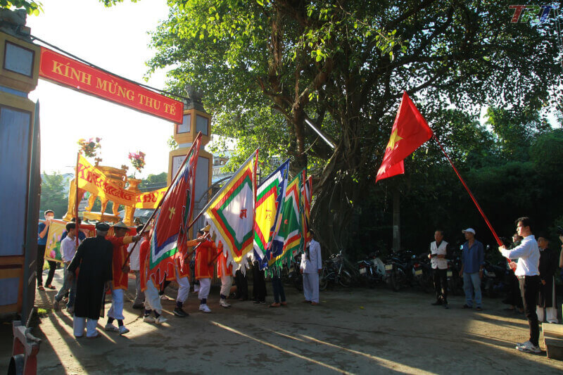 Chuon Village的牺牲仪式