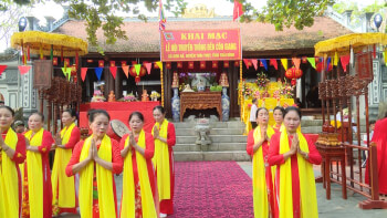 Traditional festival of Con Giang temple