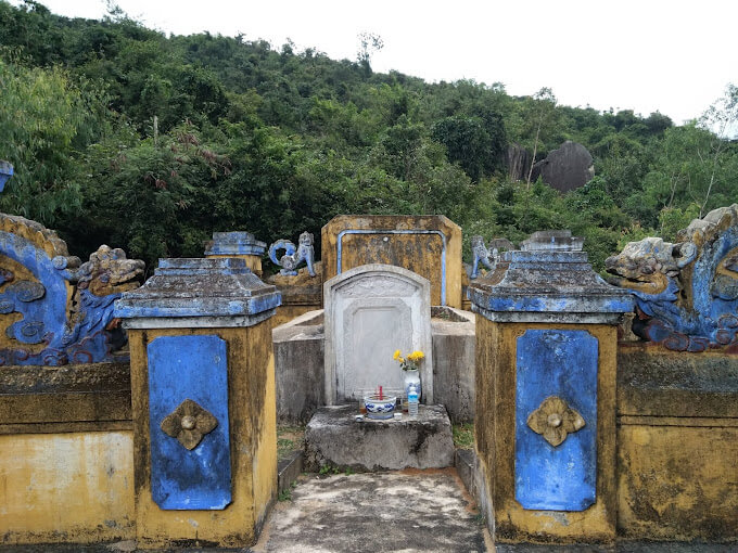 Mộ Đào Tấn