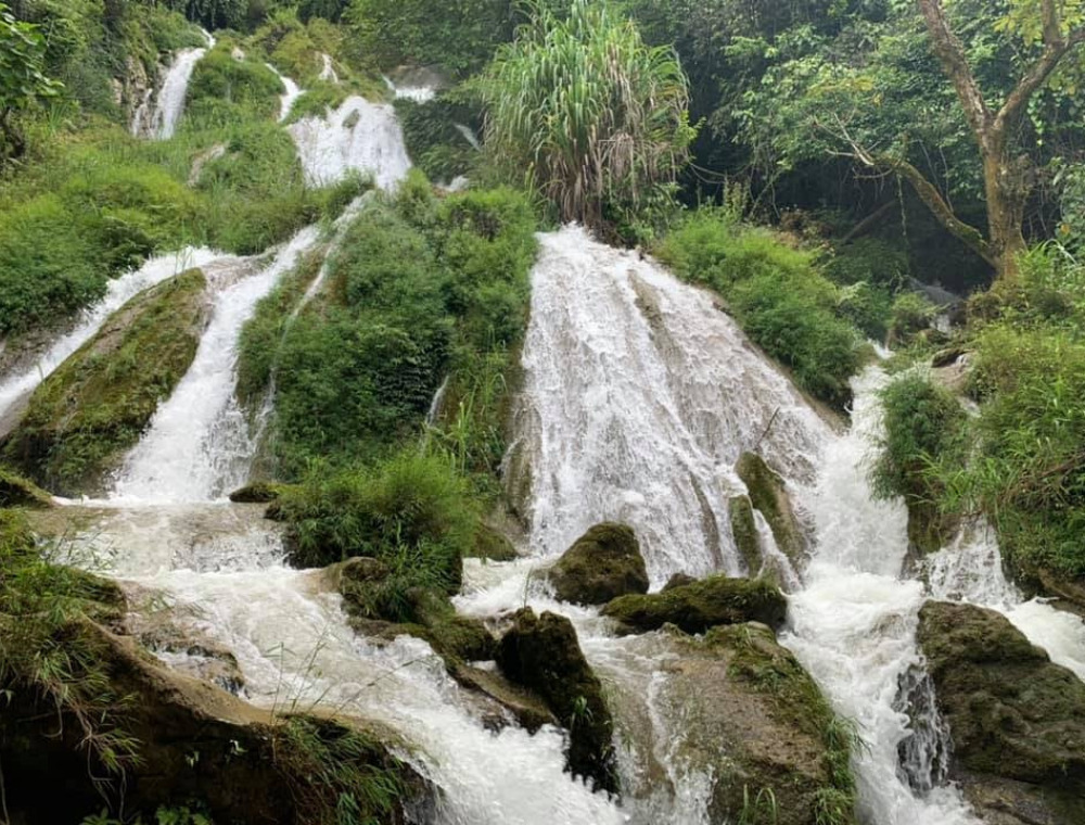 Her waterfall