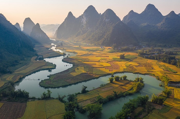 Cảnh đẹp Phong Nậm có phần tương tự cảnh đẹp của Quế Lâm.