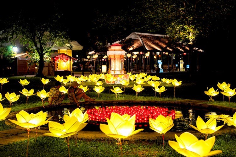 Miễn Phí Tham Quan Đại Nội Huế Trong Đêm Trung Thu Cổ Truyền