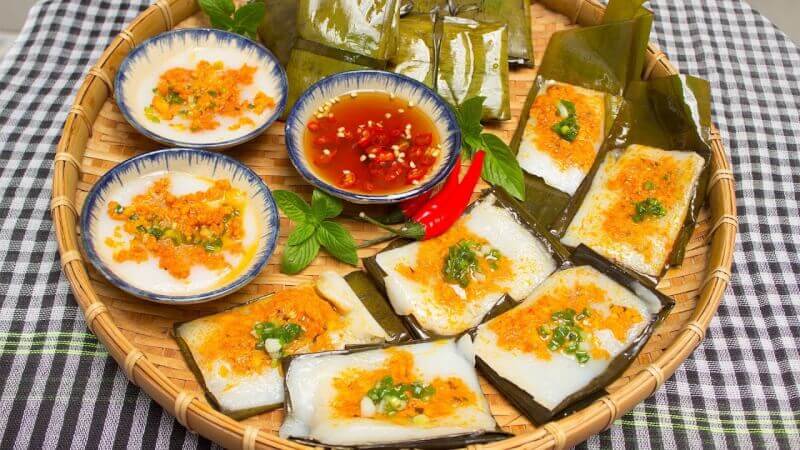 Đến Huế, Nhớ Thưởng Thức Bánh Nậm Mềm Mượt, Đậm Đà