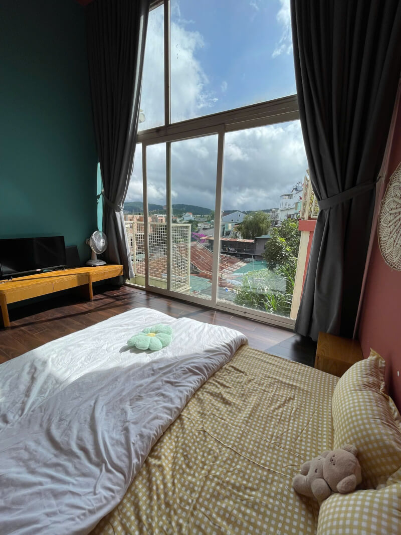 COUPLE ROOM