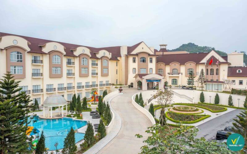 Legend Valley Hotel
