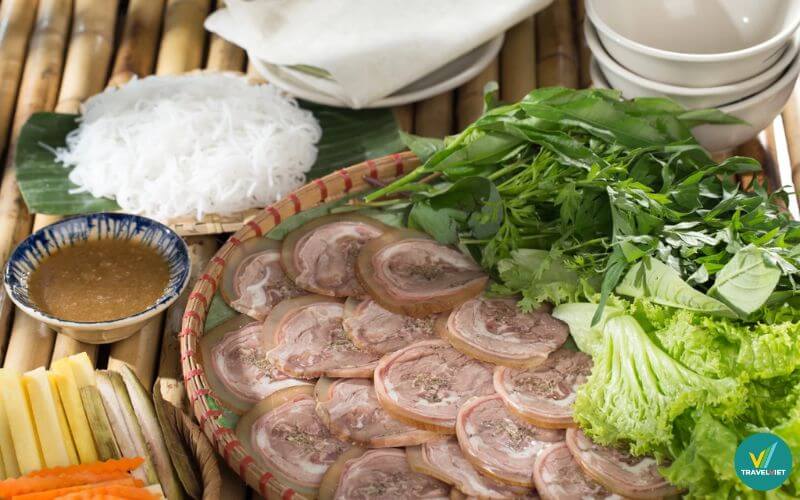 Bò tơ hấp cuốn bánh tráng