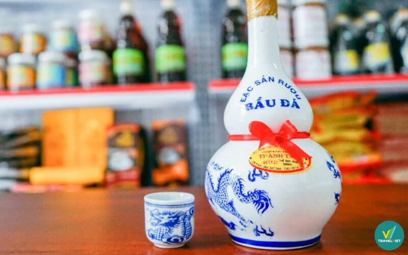 Rượu Bàu Đá
