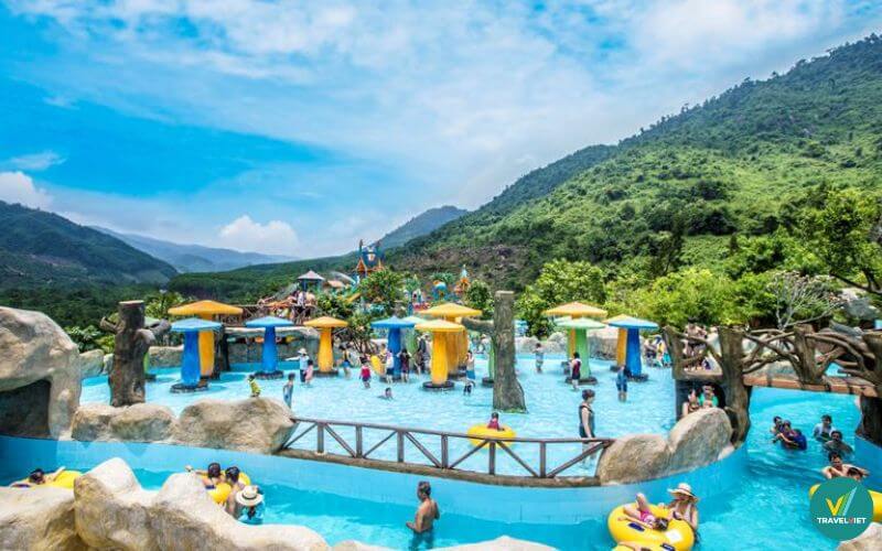Suối khoáng nóng núi Thần Tài 