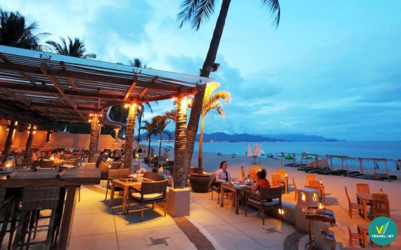 Sailing Club - Quán cà phê view biển